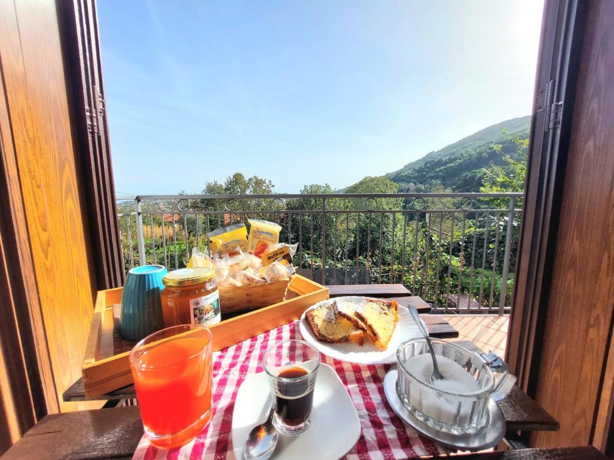 Agriturismo Il Pettirosso Аджерола Екстер'єр фото
